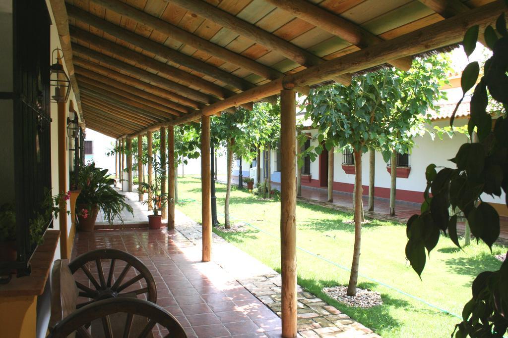 Pequeno Rocio Hotel El Rocio Exterior photo